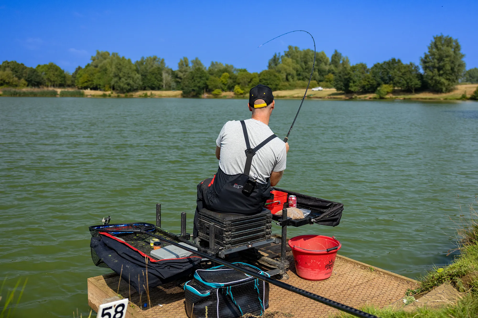 Hybrid Feeder & Waggler Just Past Pole Range